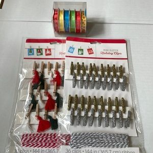 Holiday Card Clips and Ribbon New in Package